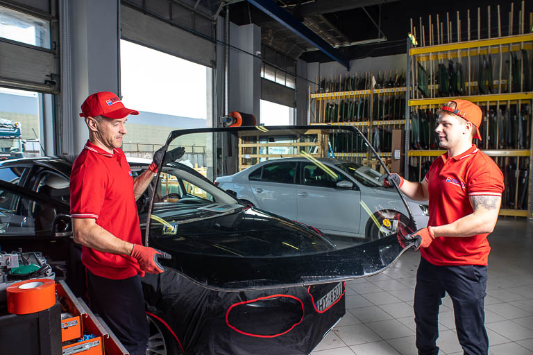 triplex-auto-stiklu-vējstikli-maiņa-un-remonts-rīga